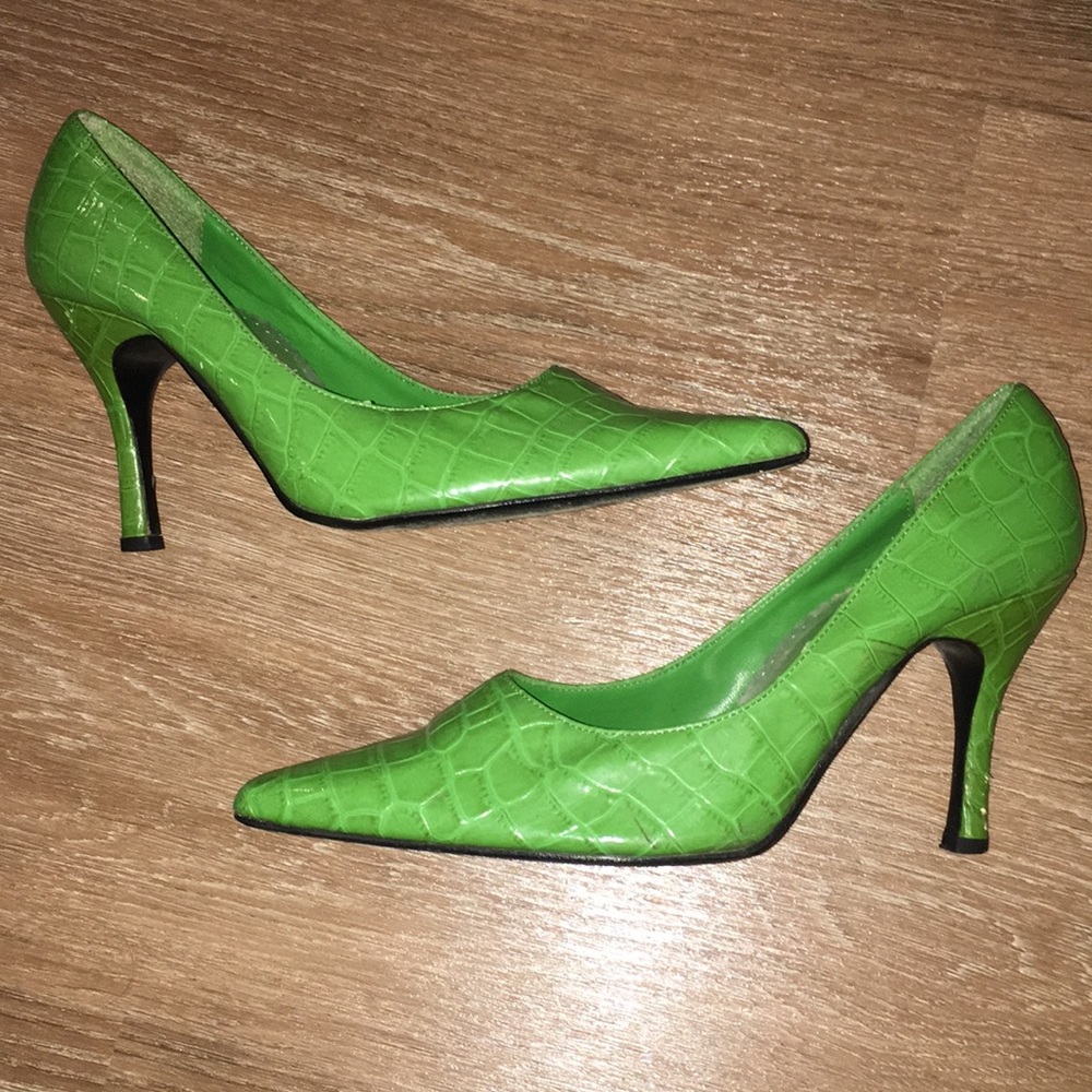 Green Alligator skin heels